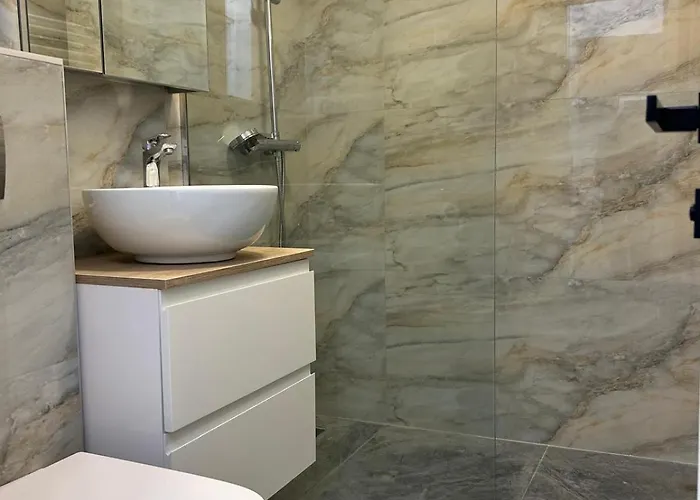 아파트 Azure 크라이오바